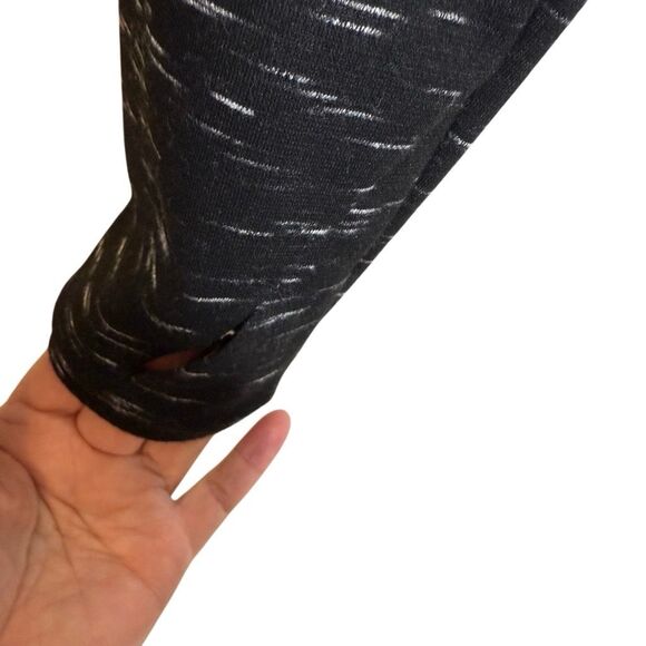 Betabrand Red Eye Travel Dress Black & White Space Dye Knit Hooded Size XS - Picture 6 of 16